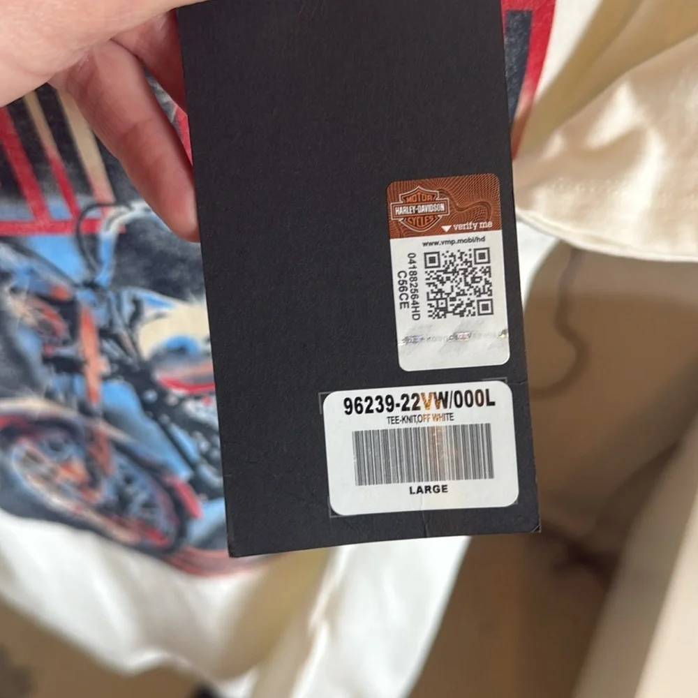 NWT - Harley-Davidson® Women's Retro Bike Graphic Tee - Size Large - Picture 4 of 7